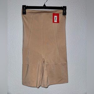 NWT SPANX Soft Nude High-Waisted mid-thigh Shapewear